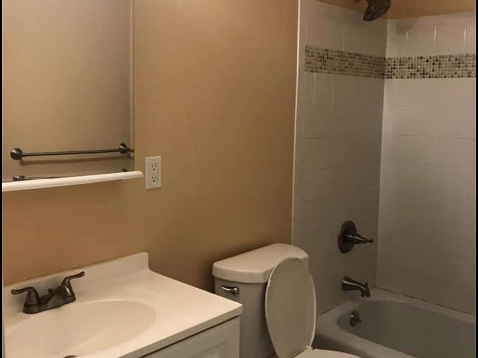 1st image of 33 Carillon Dr APT D
