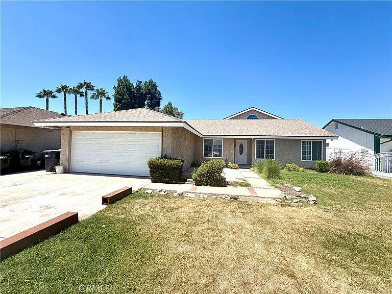12286 Maxon Ln — Photo 1