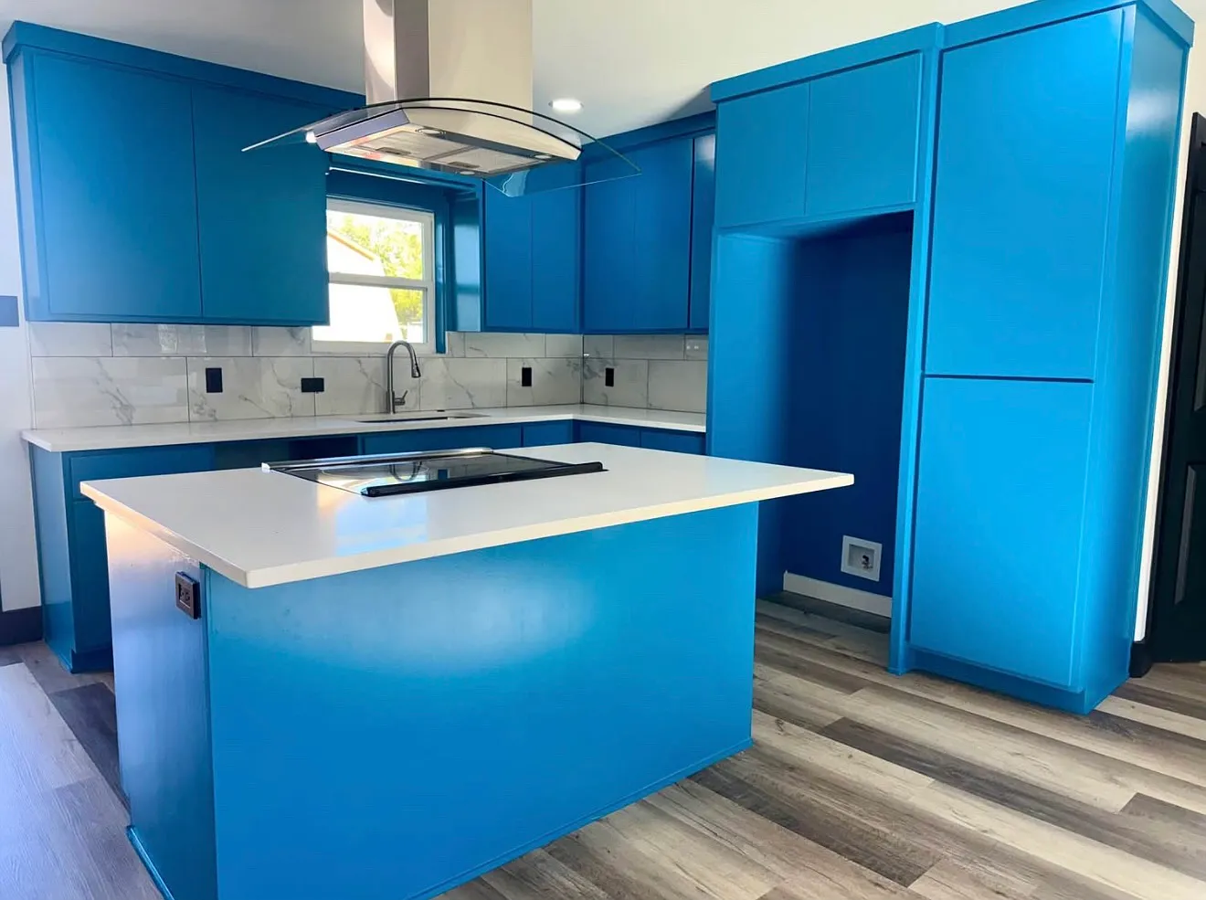 3 bed, 964 sqft, $2,100 — Photo 3