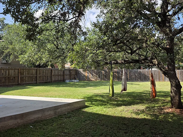 847 Quitman Oak — Photo 42