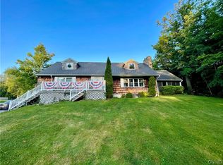 28 Edwards Cir, Oswego, NY 13126
