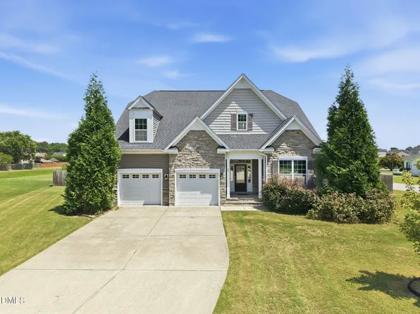 24 Afton Ct, Fuquay Varina, NC 27526