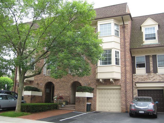 1st image of 20612 Lori Dr