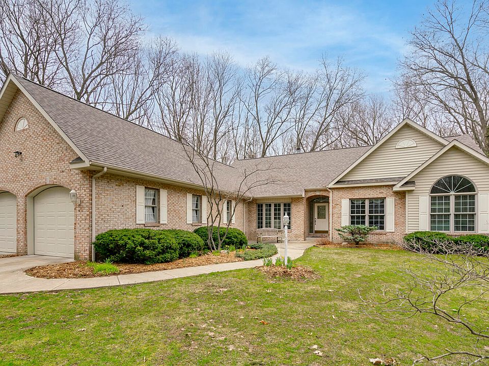 1st image of 5063 Colony Woods Dr