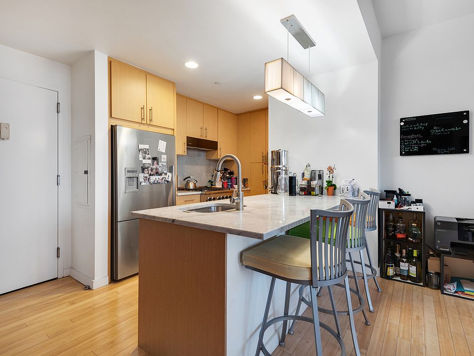 1st image of 48-15 11th St #9F