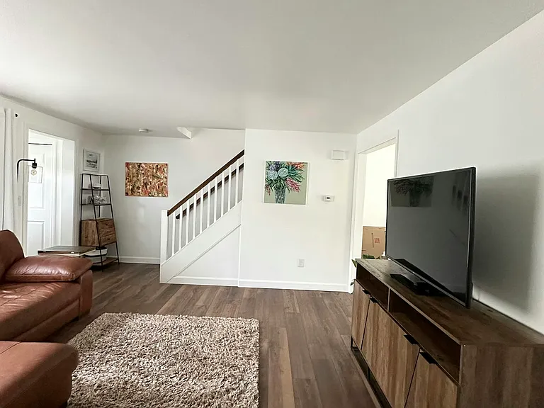 14 Westminster Dr — Photo 10