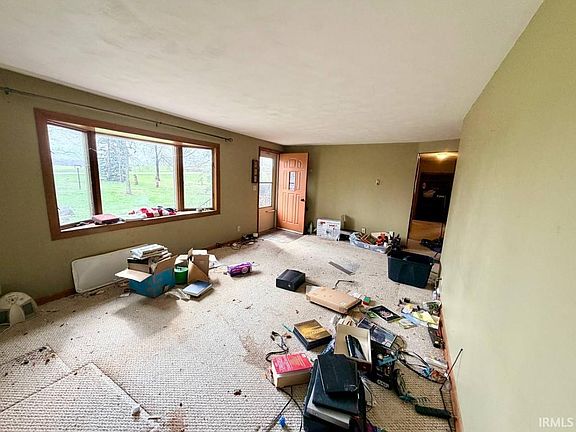 5th image of 1415 S Raber Rd