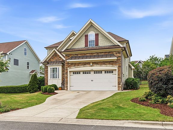 3rd image of 1105 Golden Star Way