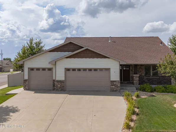 915 Mustang Ave, Dickinson, ND 58601