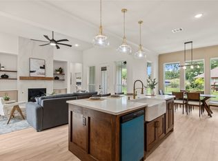 114 Springwood Rd, Mabank, TX 75156