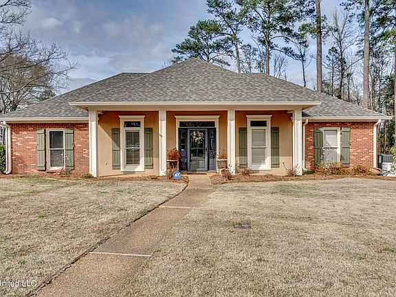 2nd image of 602 Cliffview Dr