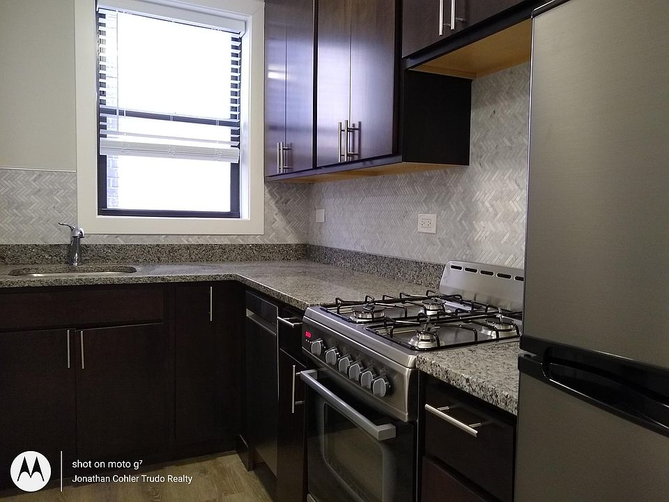1st image of 431 W Belden Ave #203