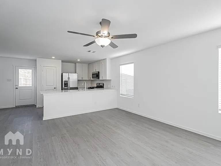 10108 Dalgreen Cir — Photo 11