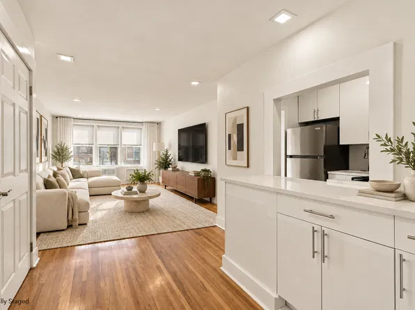 745 East 31st Street image 1 of 6