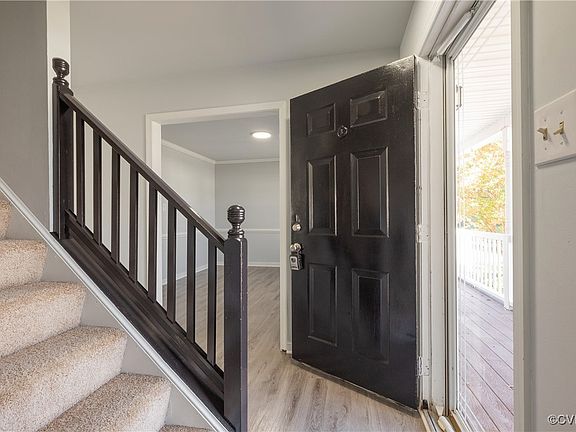 4th image of 14107 Whirlaway Mews