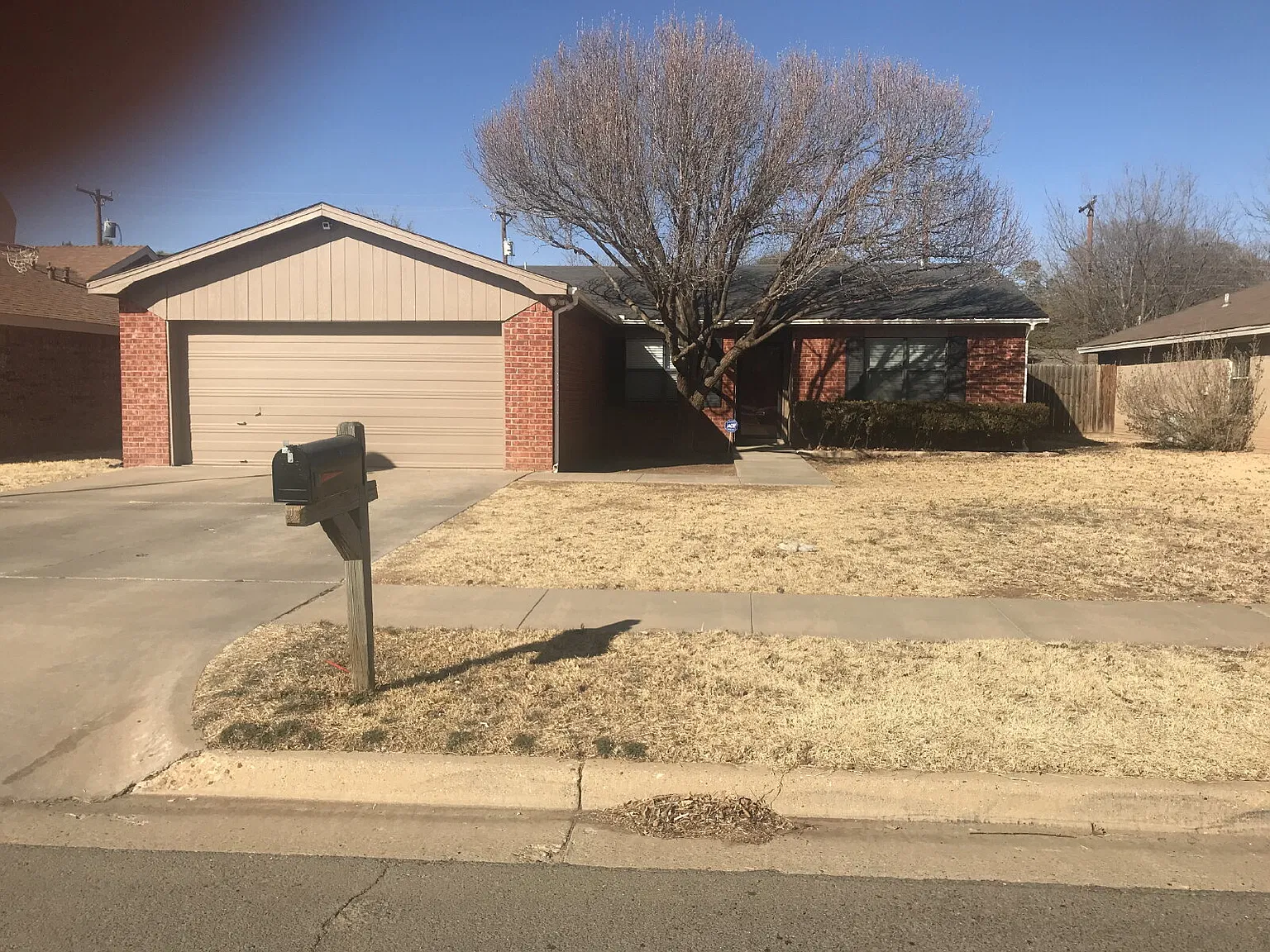 3 bed, 2.0 bath, 1332 sqft, $1,395 — Photo 2