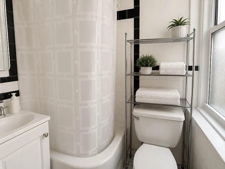 224 E 95th St #5B — Photo 4