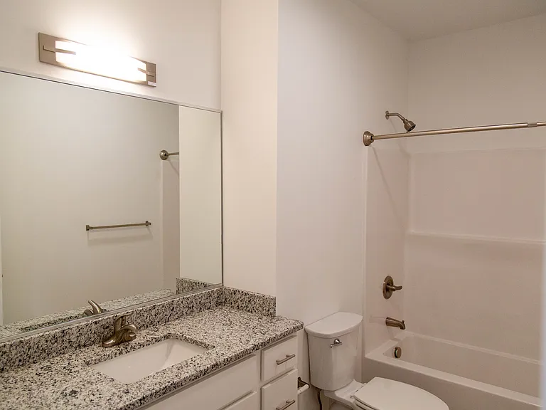 Middletown Flats - Guest Bathroom - NEW CONSTRUCTION