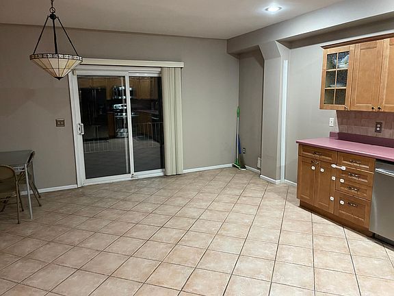 2nd image of 320 Liberty Ave #320