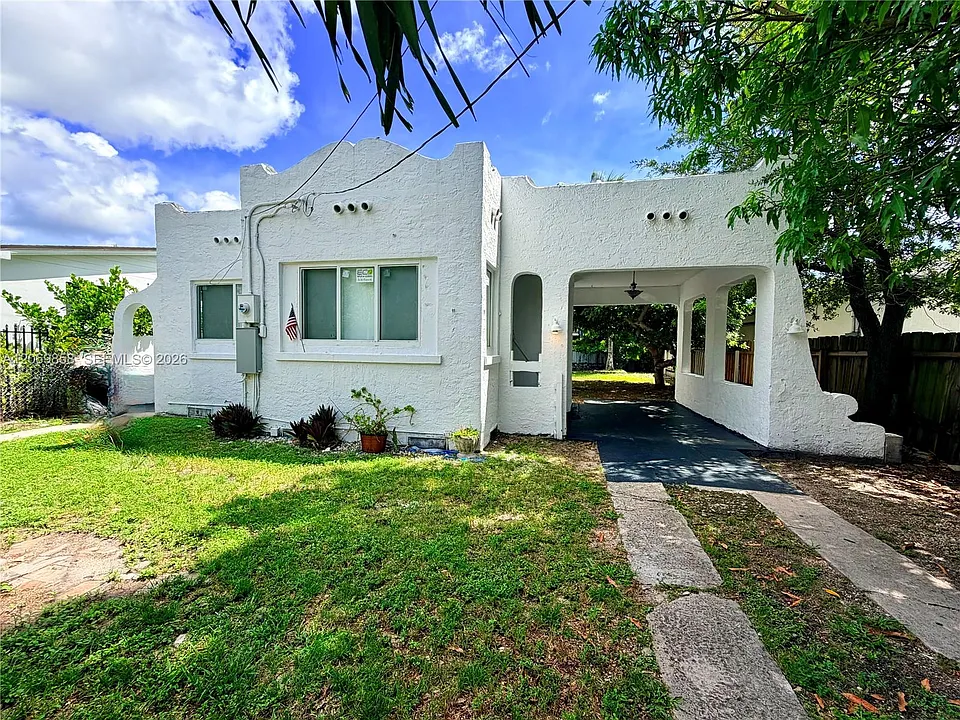 1138 NW 37th St