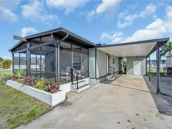 5655 Captain John Smith Loop, North Fort Myers, FL 33917