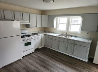 718 W Mishawaka Ave, Mishawaka, IN 46545