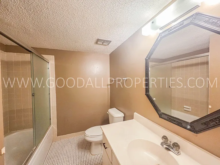 9523 University Ave #6 — Photo 13