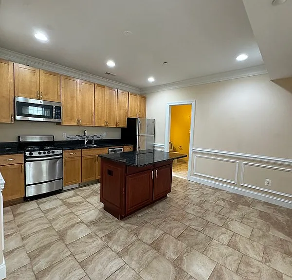 729 W Montgomery Ave #A — Photo 1
