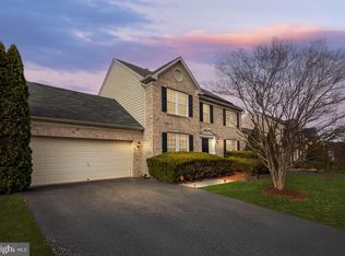 13400 Oaklands Manor Dr, Laurel, MD 20708