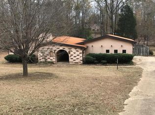 700 Ben Christopher Rd, Columbus, MS 39702