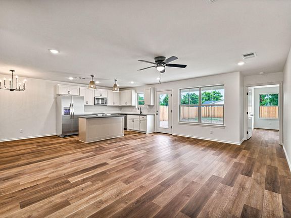 5th image of 3611 Grape Creek Rd