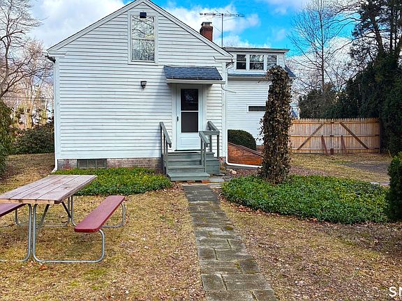 5th image of 58 Maple Street