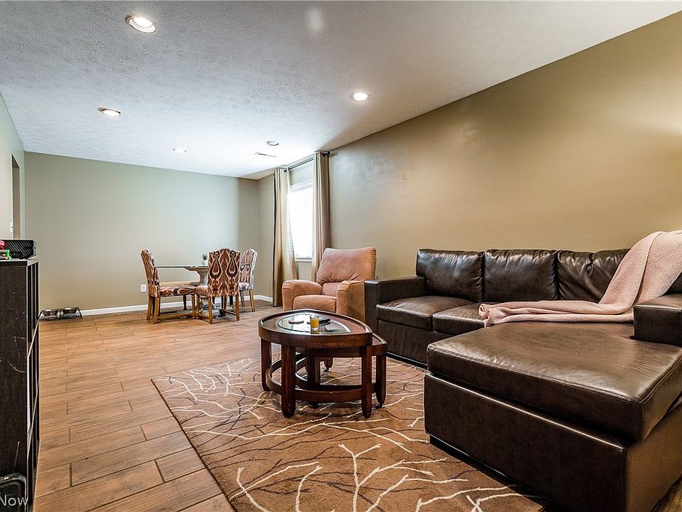 2781 Mull Ave Akron, OH, 44321 Apartments for Rent Zillow