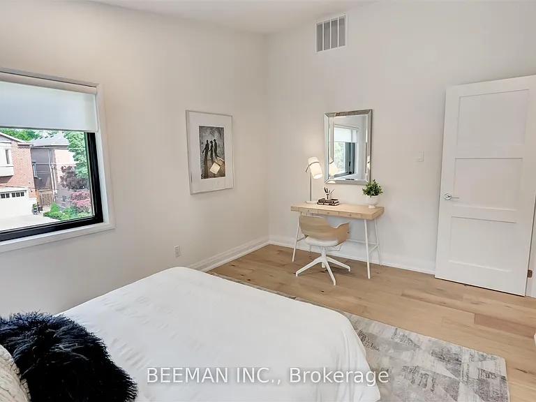 188 Wilfred Ave — Photo 17