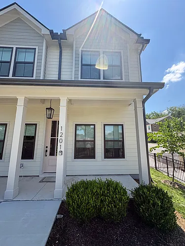 1201 Valerie Ln Photo 1