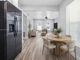 610 SW 2nd Ave, Dania, FL