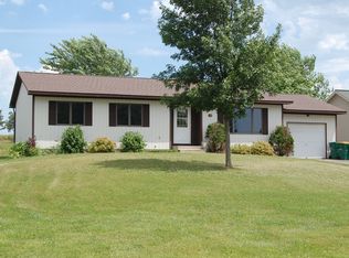 114 Galigers Ln, Dassel, MN 55325