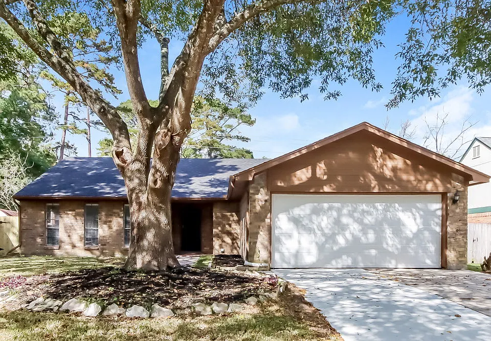 2903 Whispering Springs Dr