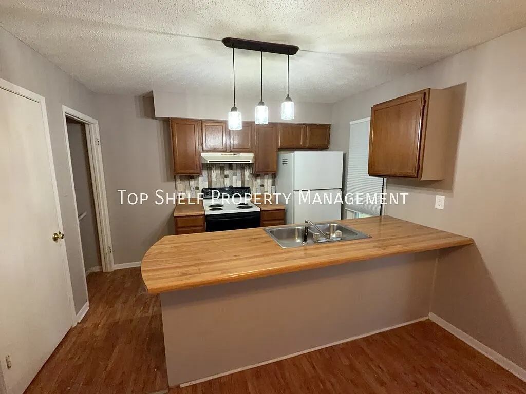 2 bed, 822 sqft, $1,095 — Photo 3