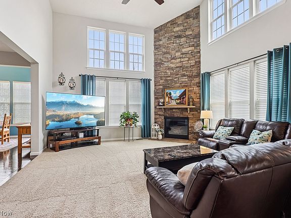 5th image of 817 Hilliary Ln
