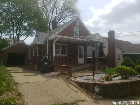 1558 24th St NW, Canton, OH 44709