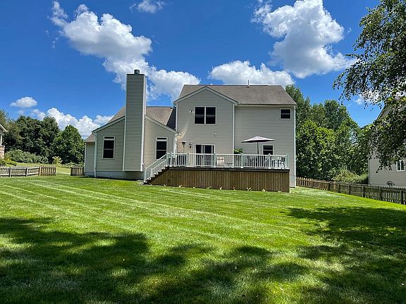 2nd image of 315 Timberland View Dr