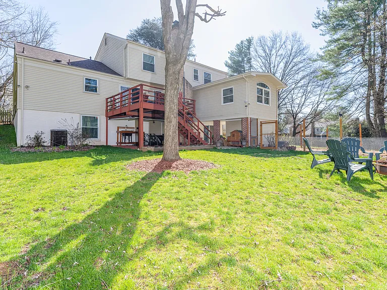 9129 Wandering Trail Dr — Photo 38