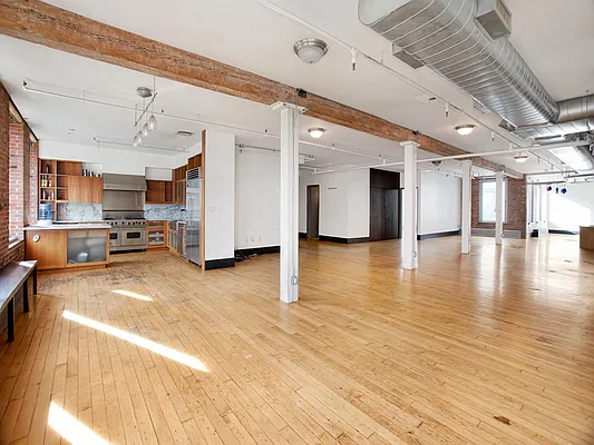 Sold by Sotheby's International Realty | media 18