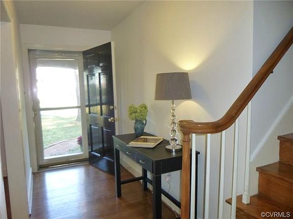 2nd image of 3405 Northview Pl