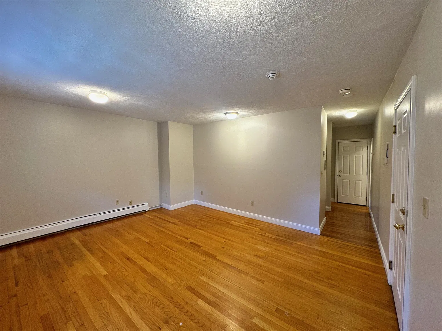1 bed, 9999 sqft, $2,750 — Photo 1