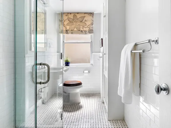 49 East 96th Street image 7 of 15