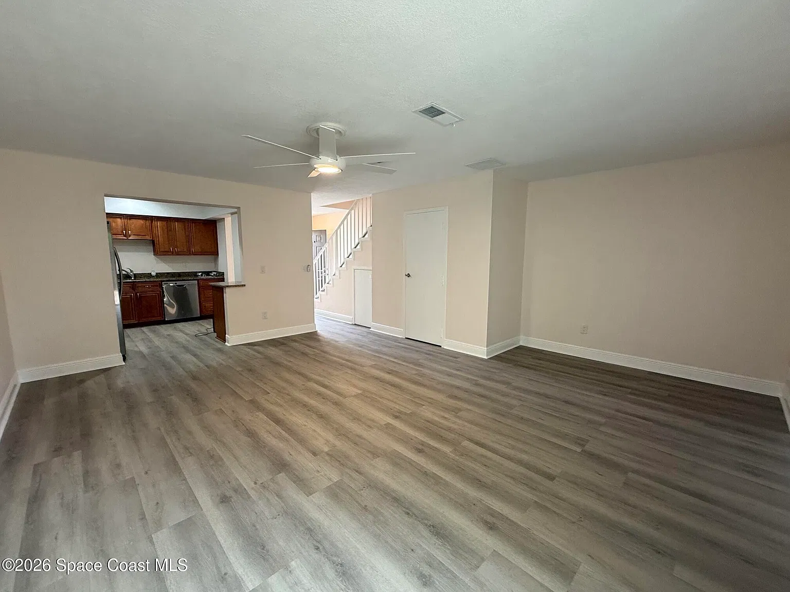 2 bed, 2.5 bath, 1218 sqft, $2,400 — Photo 4