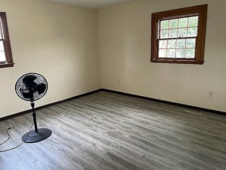 5876 Mall View Ct — Photo 15