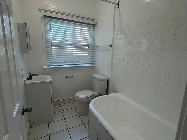 1827 W Sunset Blvd — Photo 7